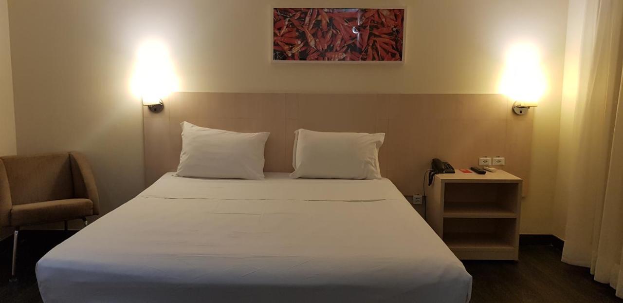 Ibis Styles Belem Batista Campos Hotel Bagian luar foto