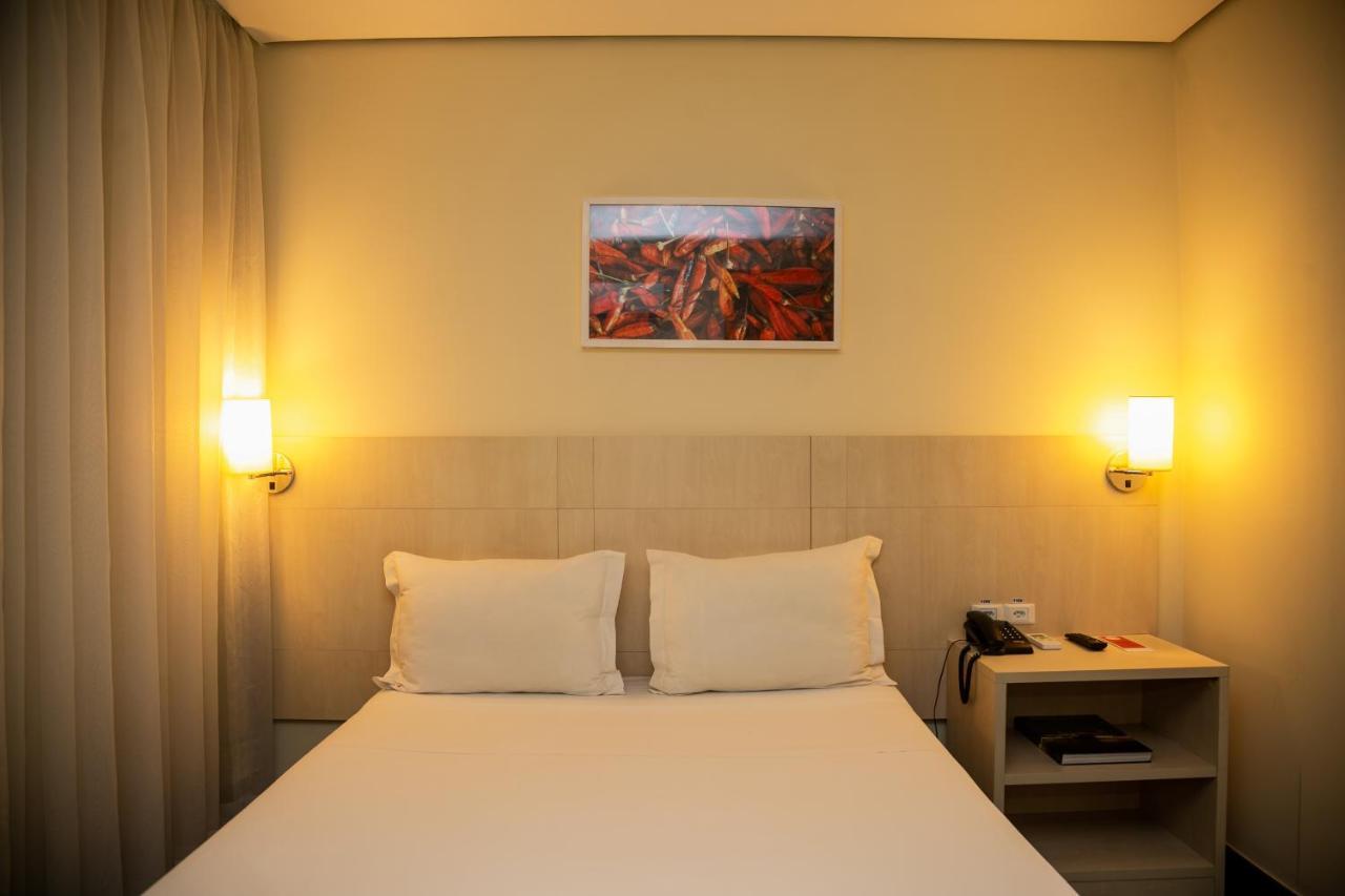 Ibis Styles Belem Batista Campos Hotel Bagian luar foto